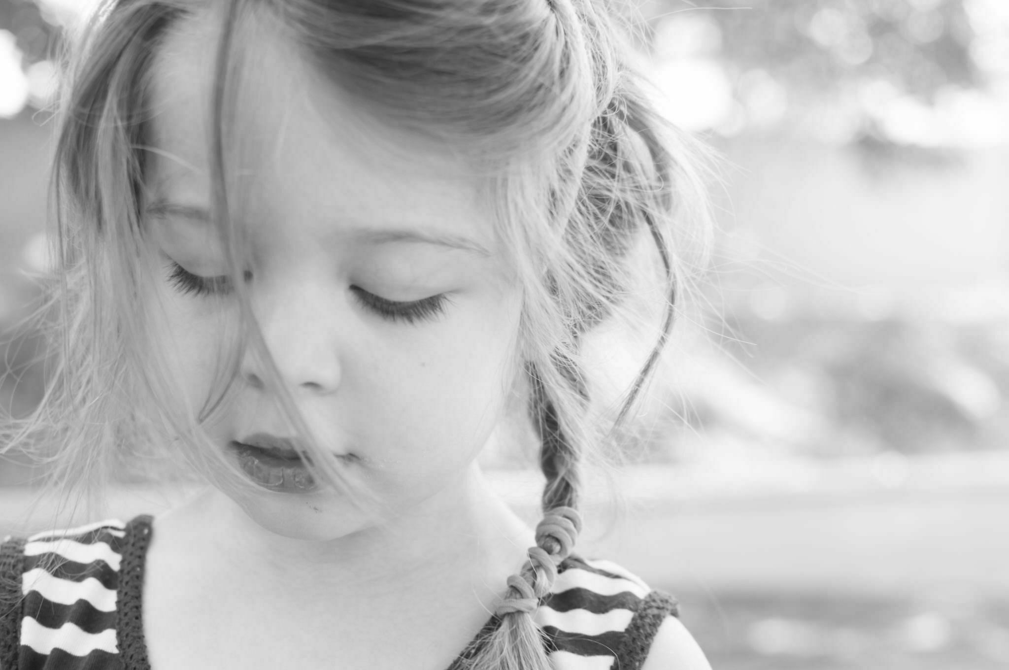 toddler girl close up, Northville Child Photographer